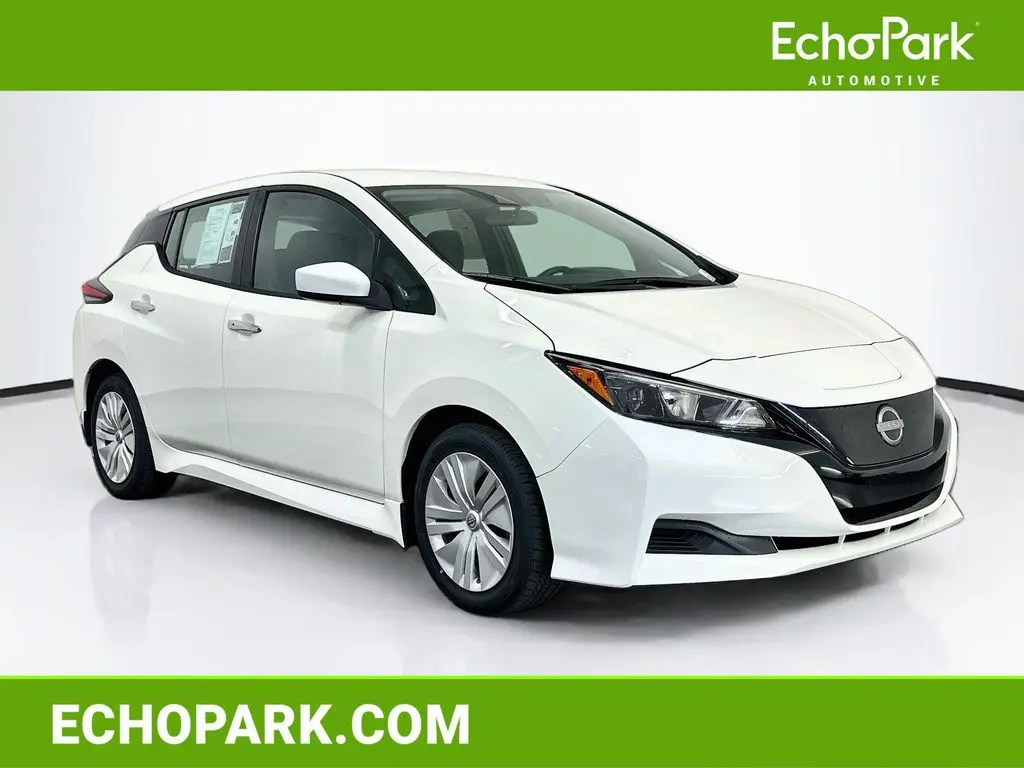 2025 Nissan LEAF S
