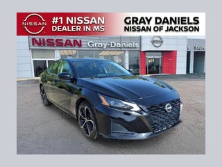 2023 Nissan Altima SR