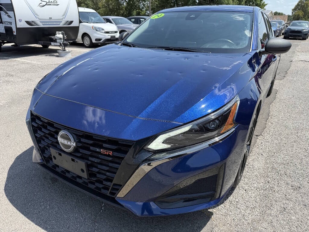 2024 Nissan Altima SR