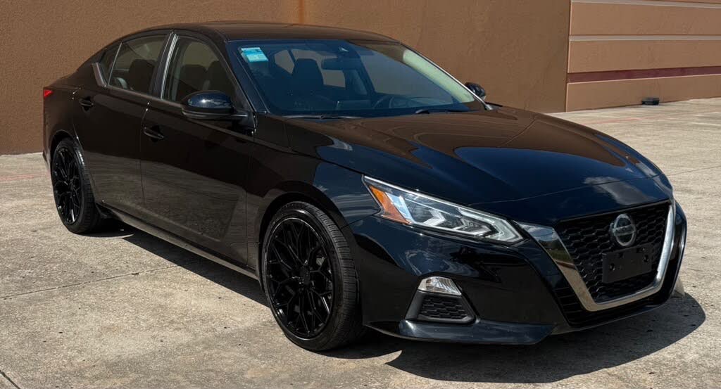 2021 Nissan Altima SR