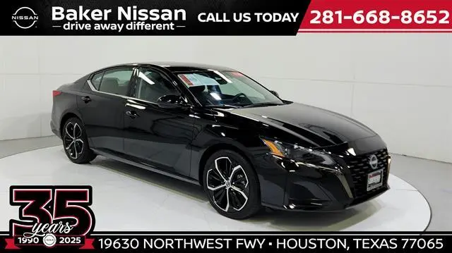2025 Nissan Altima SR