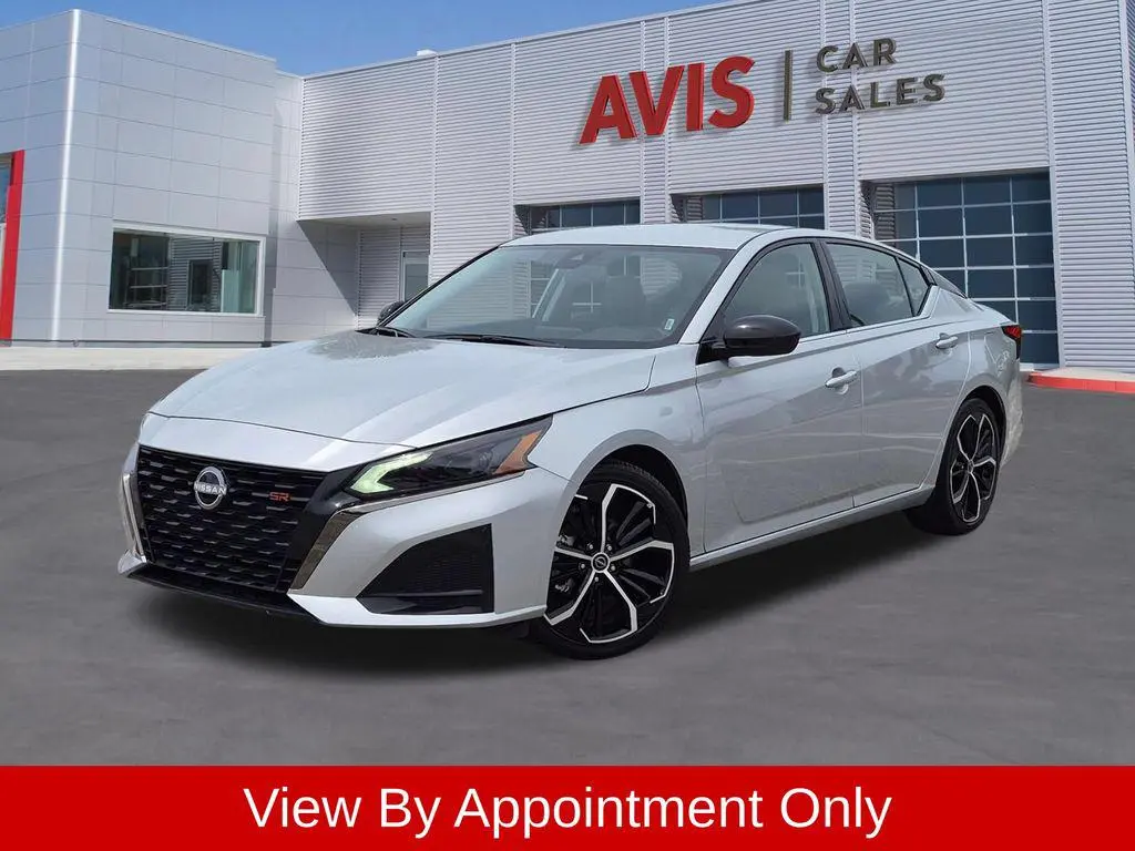 2025 Nissan Altima SR