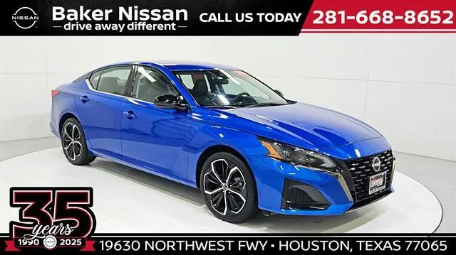 2025 Nissan Altima SR