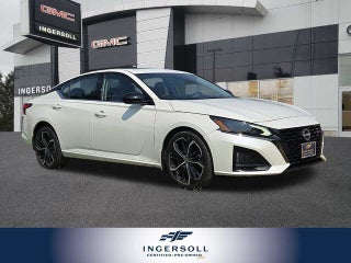 2023 Nissan Altima SR