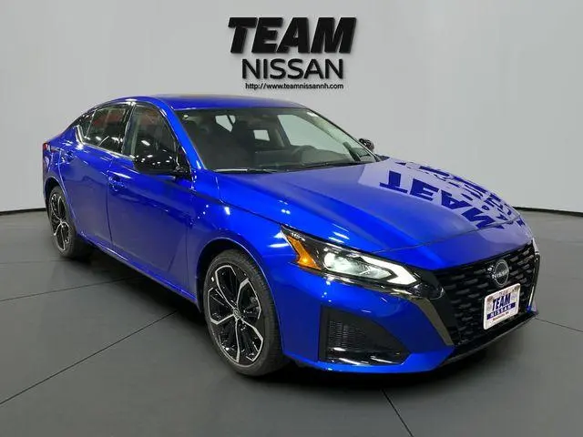 2025 Nissan Altima SR