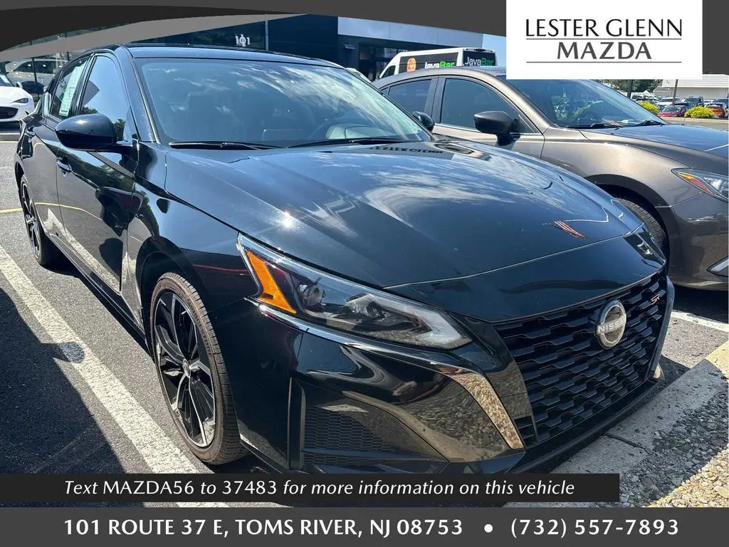 2023 Nissan Altima SR