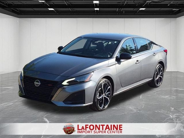 2025 Nissan Altima SR