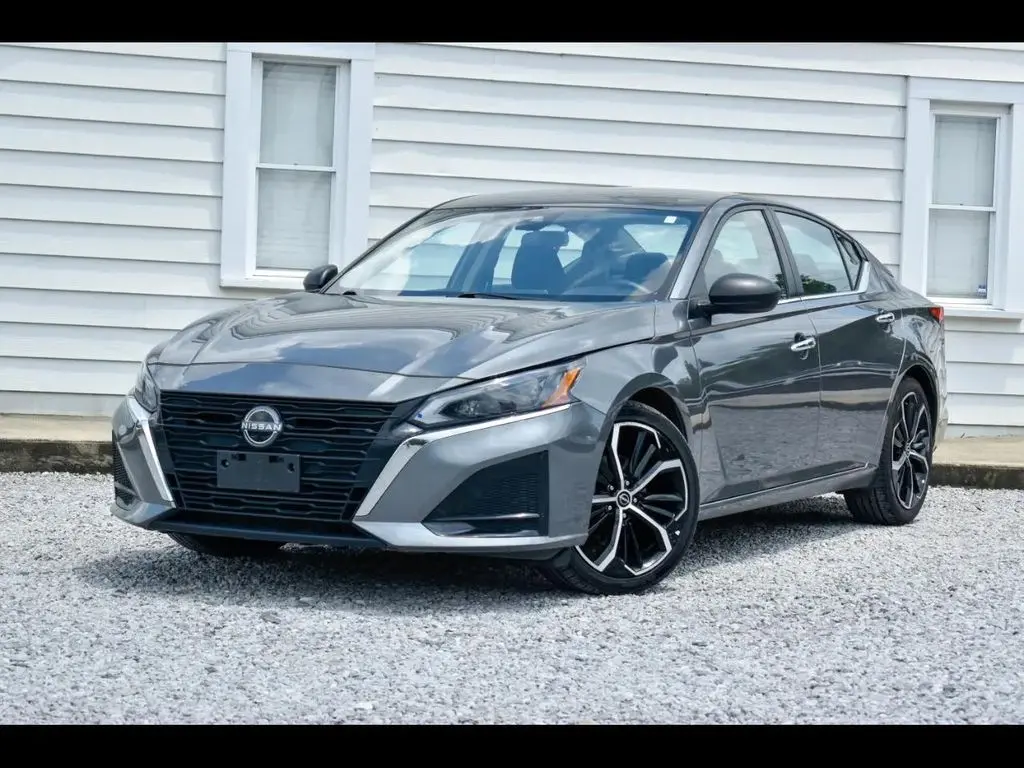 2024 Nissan Altima SV