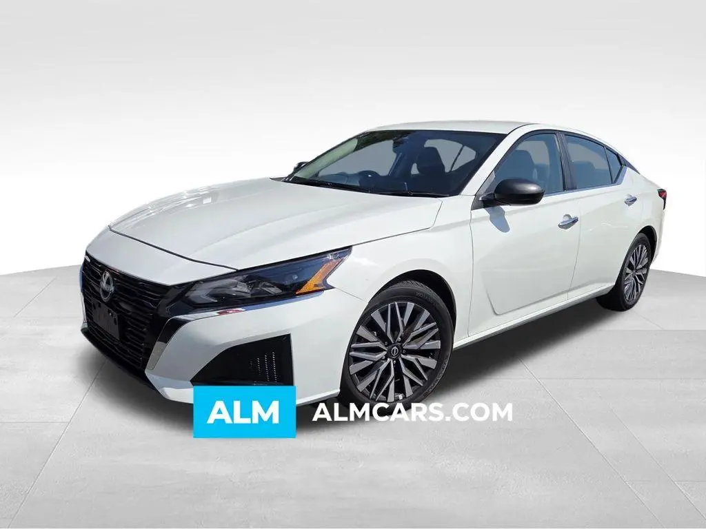 2025 Nissan Altima SV
