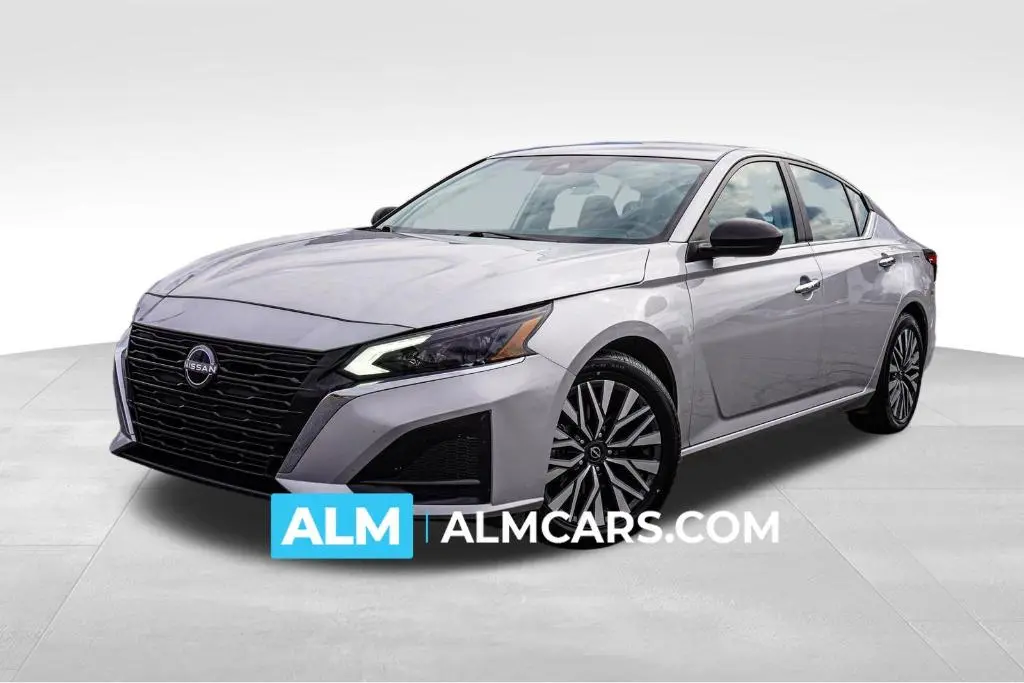2024 Nissan Altima SV