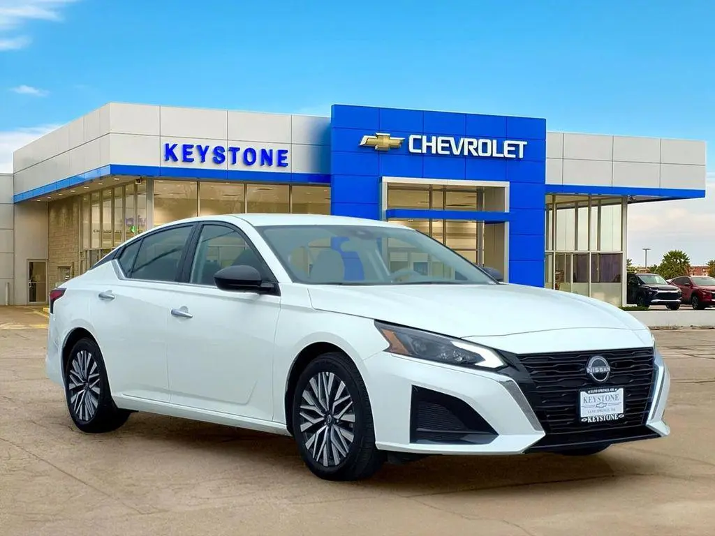 2025 Nissan Altima SV