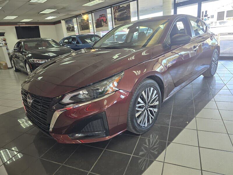 2024 Nissan Altima SV