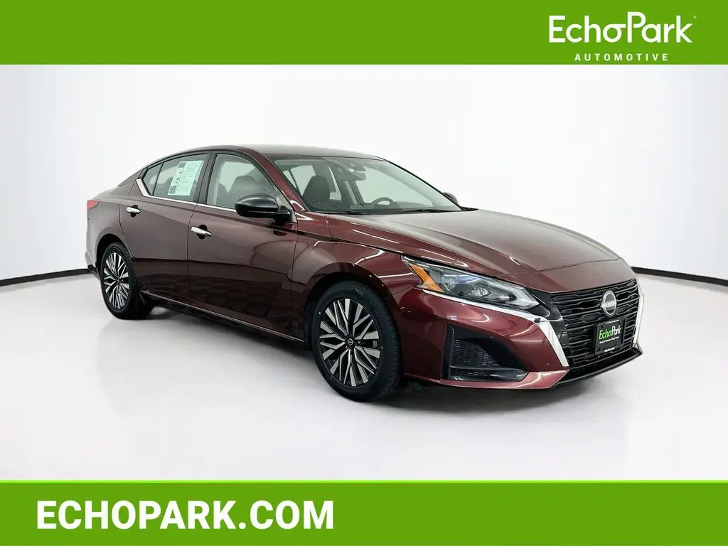 2024 Nissan Altima SV