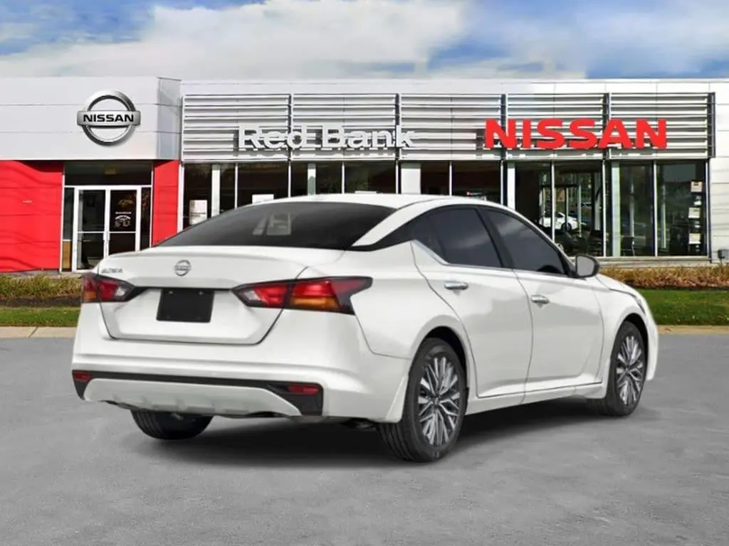 2026 Nissan Altima SV