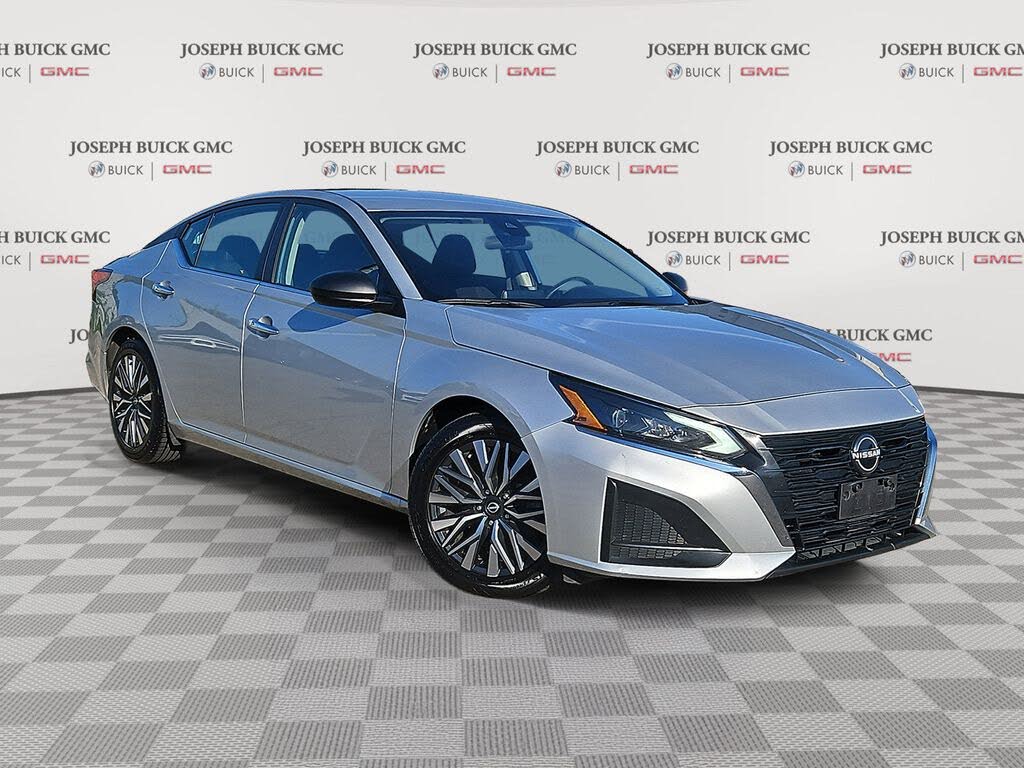 2024 Nissan Altima SV