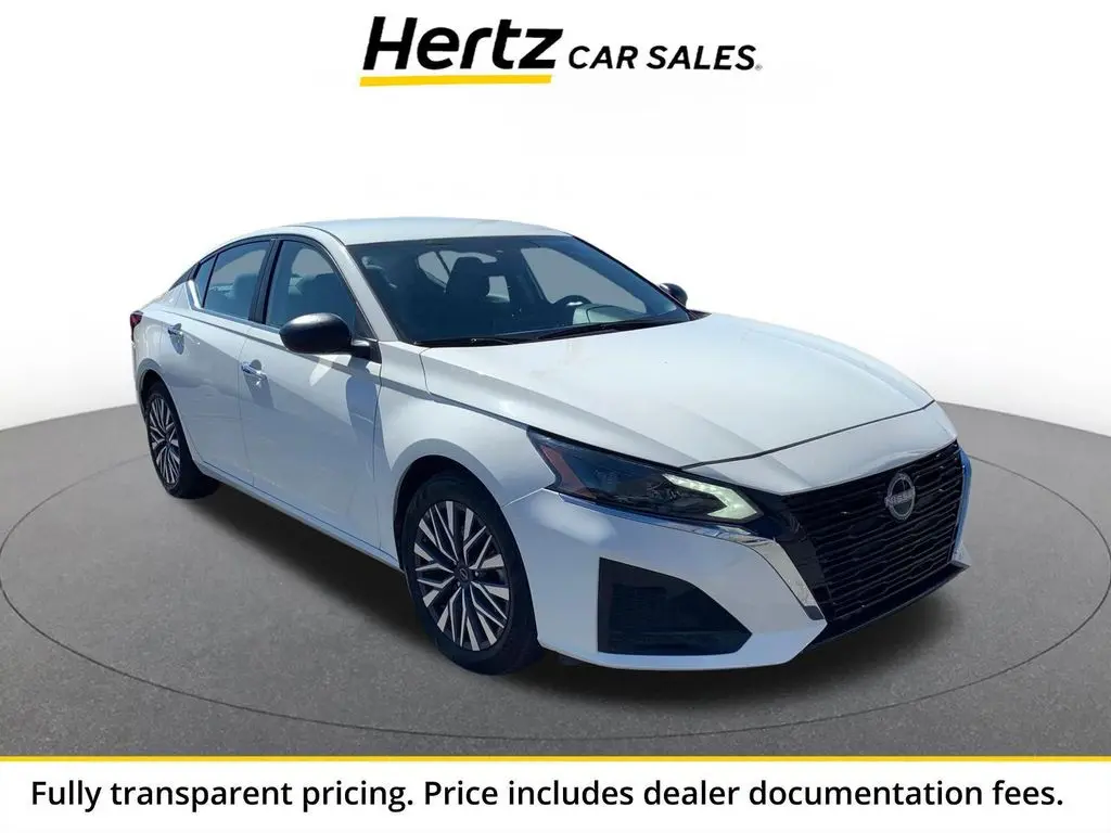 2025 Nissan Altima SV