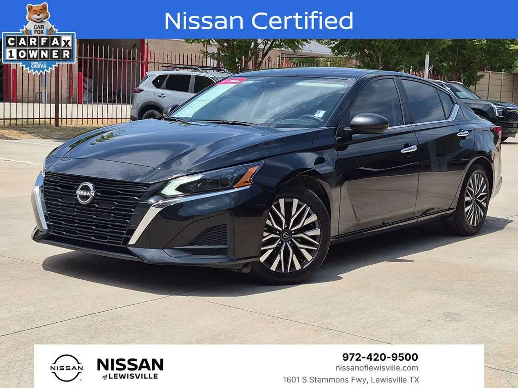 2025 Nissan Altima SV