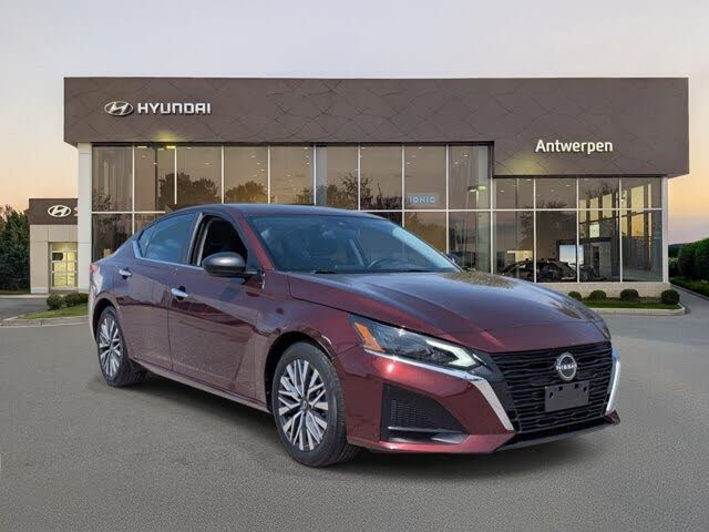 2024 Nissan Altima SV