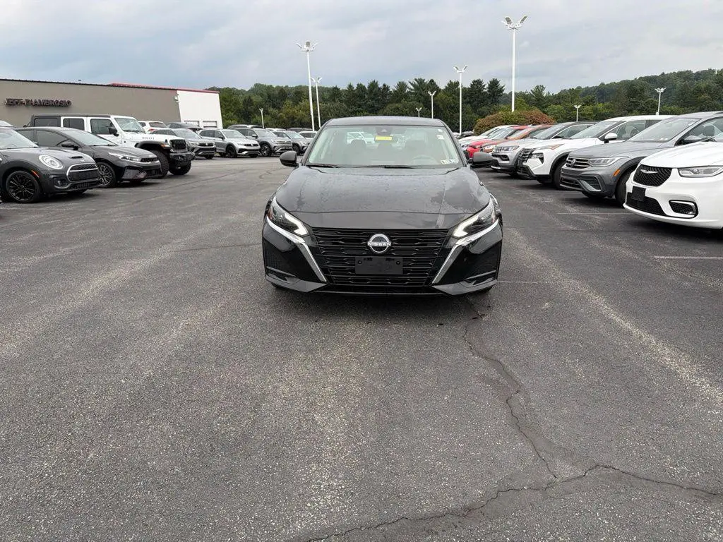 2025 Nissan Altima SV