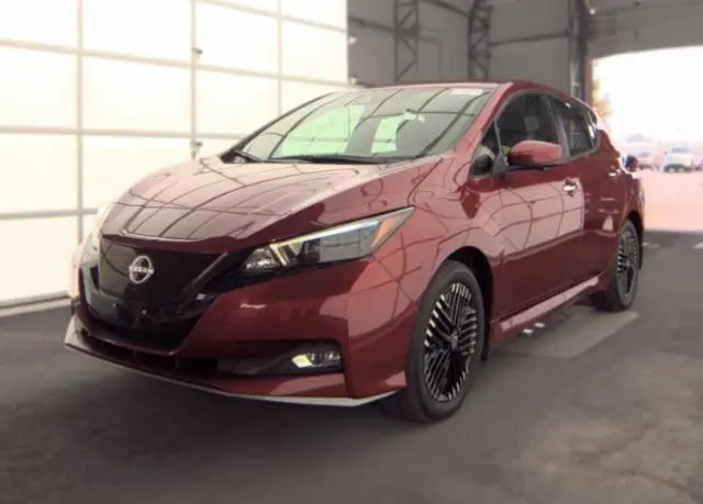 2024 Nissan LEAF SV Plus