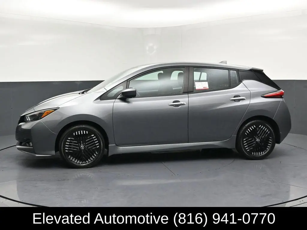 2025 Nissan LEAF SV Plus