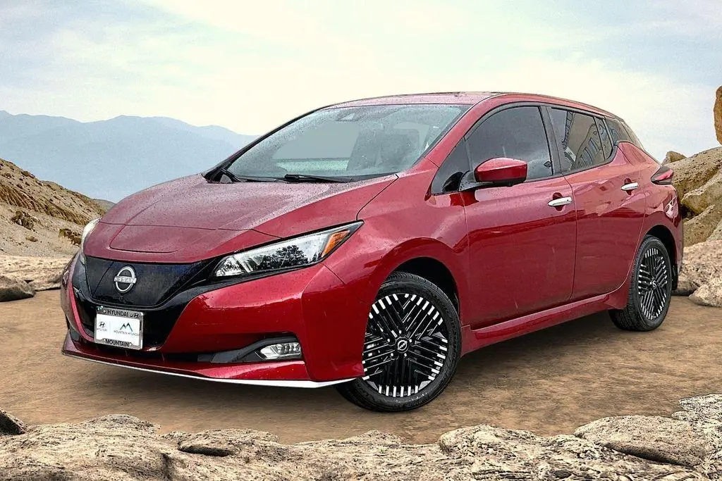 2024 Nissan LEAF SV Plus