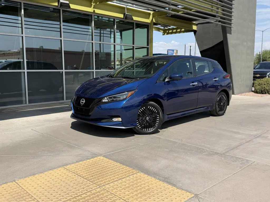 2025 Nissan LEAF SV Plus