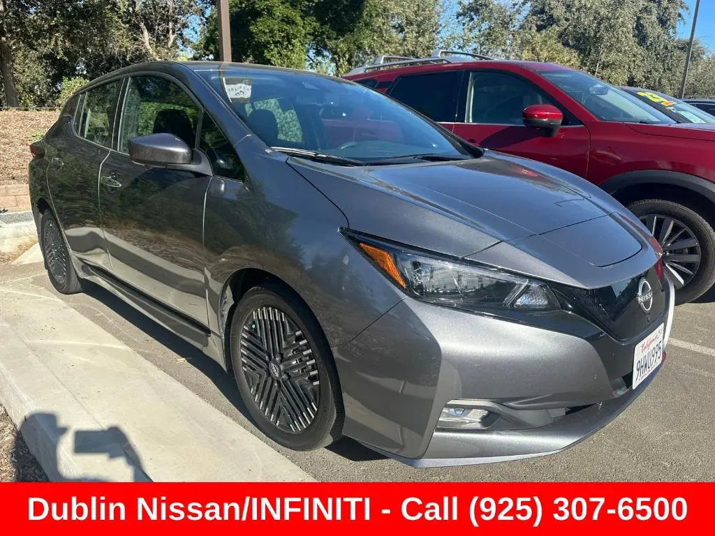2023 Nissan LEAF SV Plus
