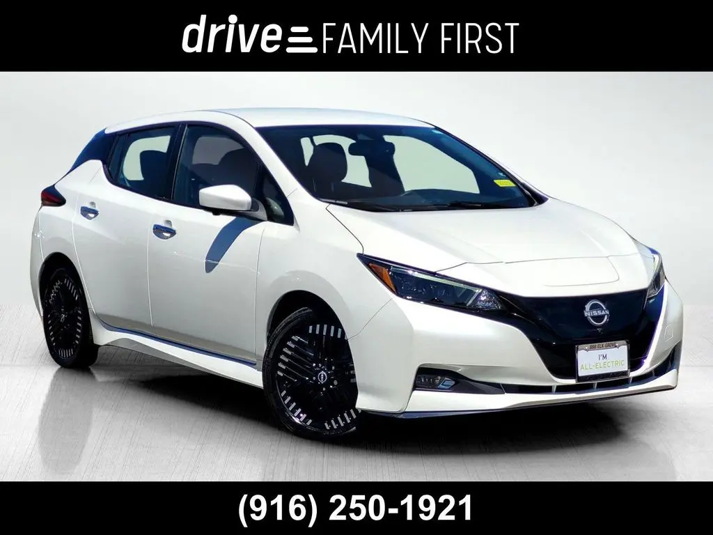 2024 Nissan LEAF SV Plus