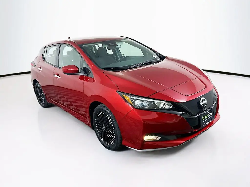 2024 Nissan LEAF SV Plus