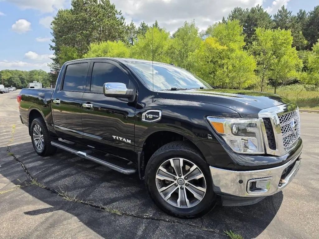 2017 Nissan Titan SL