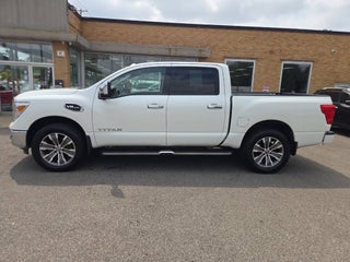 2017 Nissan Titan SL
