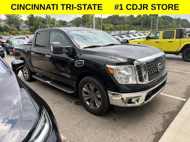 2017 Nissan Titan SV