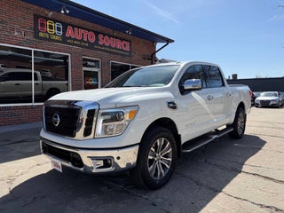 2017 Nissan Titan SL