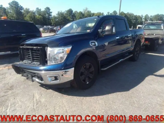 2017 Nissan Titan SV
