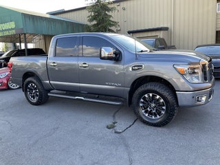 2017 Nissan Titan SL