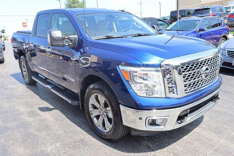 2017 Nissan Titan SV