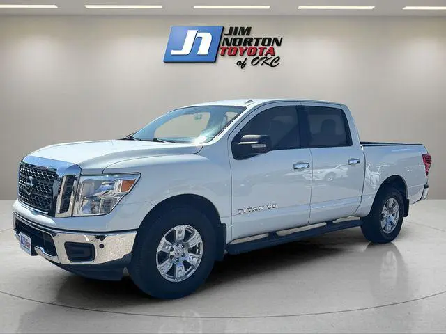 2018 Nissan Titan SV