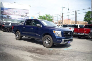 2023 Nissan Titan SV