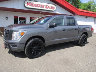2023 Nissan Titan SV