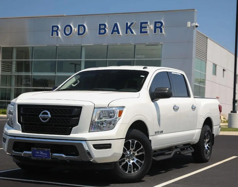 2021 Nissan Titan SV