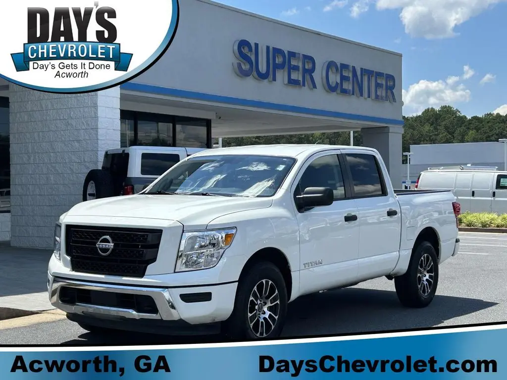 2024 Nissan Titan SV