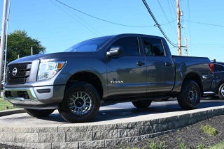 2024 Nissan Titan SV