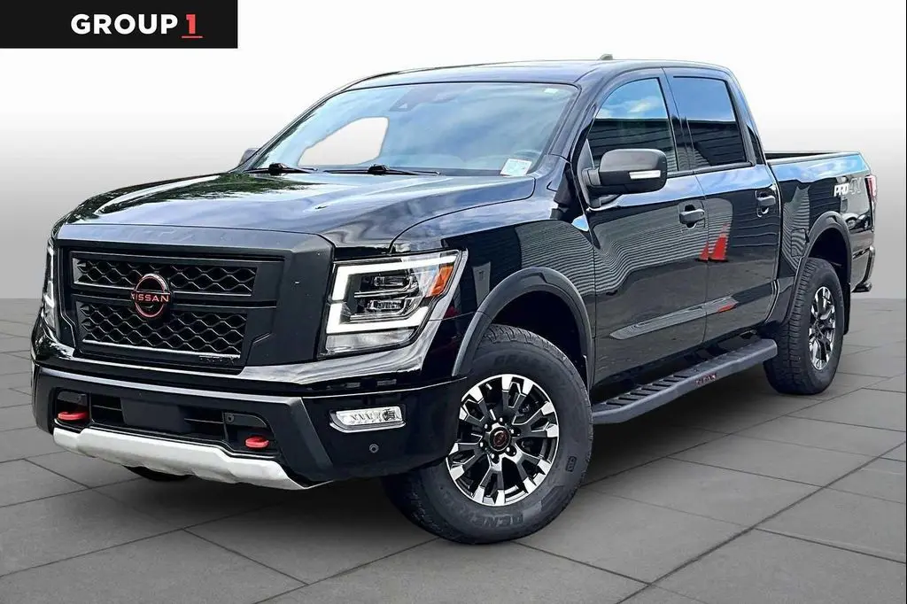 2024 Nissan Titan Pro 4x