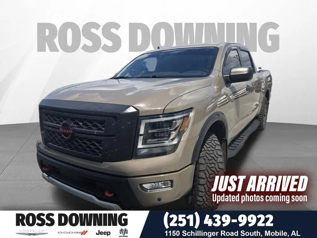 2024 Nissan Titan Pro 4x