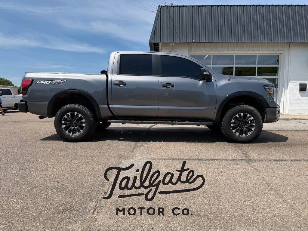 2020 Nissan Titan PRO-4X
