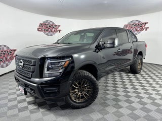 2024 Nissan Titan Pro 4x