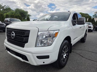 2020 Nissan Titan SV