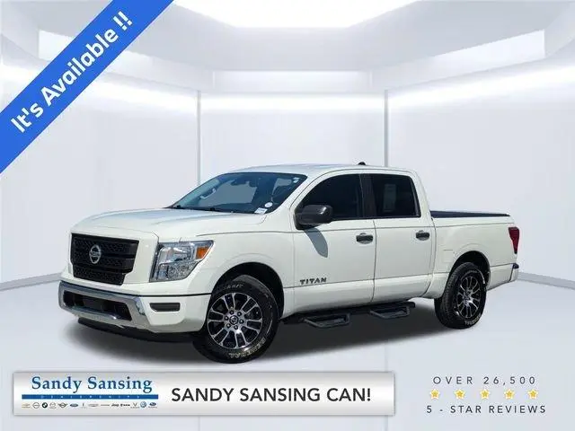 2022 Nissan Titan SV