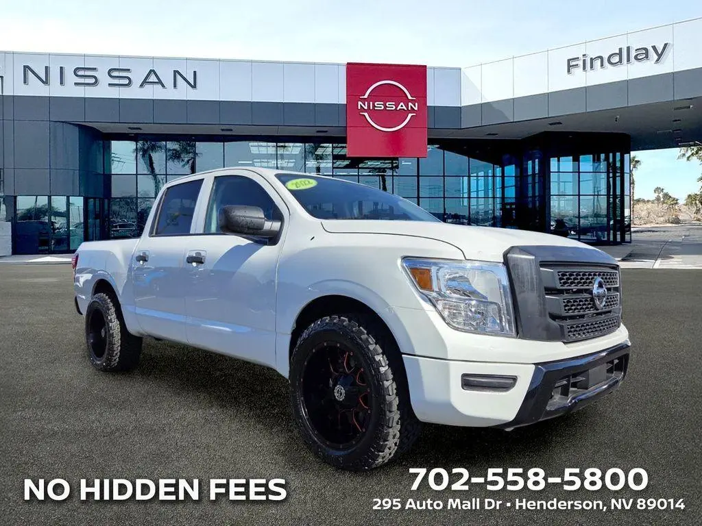 2022 Nissan Titan SV